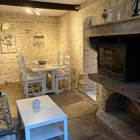 Charmante Maison En Pierres Precy-le-Sec Bagian luar foto