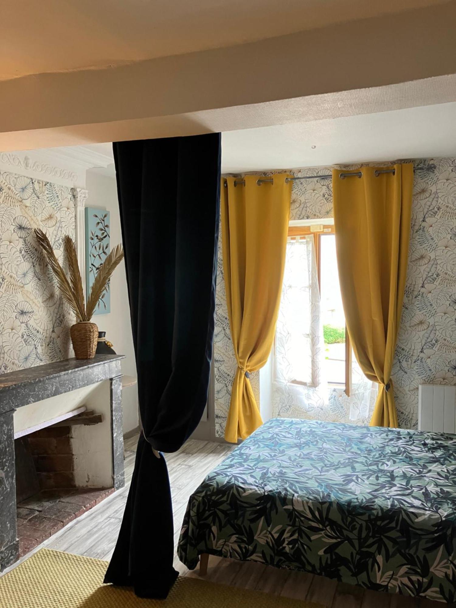 Charmante Maison En Pierres Precy-le-Sec Bagian luar foto